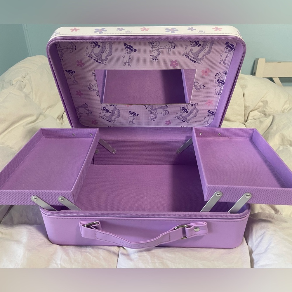 Monsters Inc. Boo’s door Make up case. - Picture 2 of 3